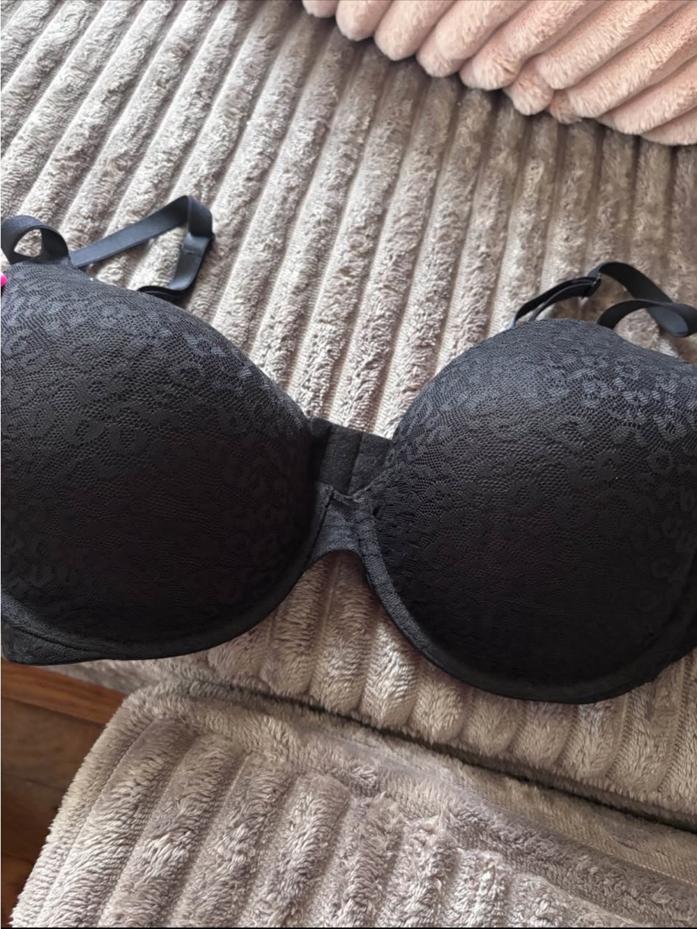 PINK Victoria's Secret Black Lace Molded Bra